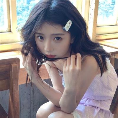小犬与女孩